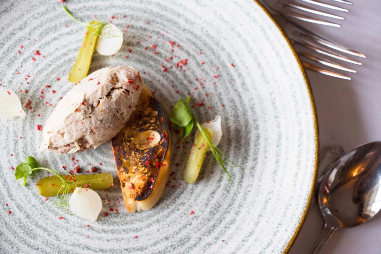 The Boars Head Hotel Sudbury  외부 사진